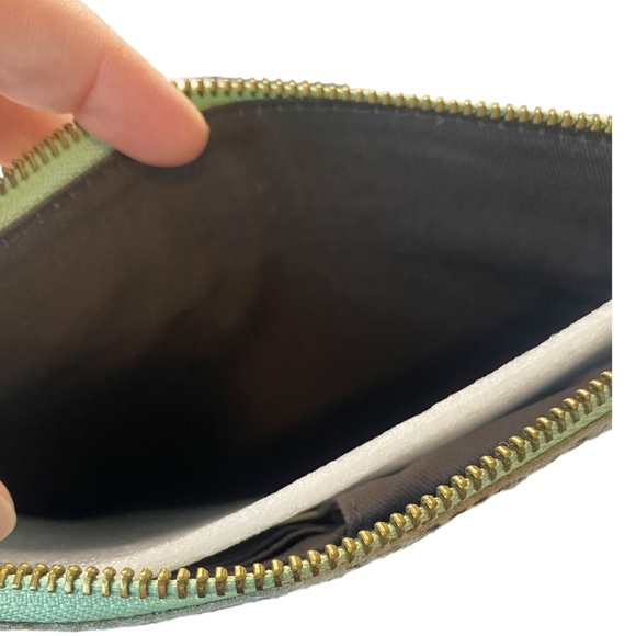 Madewell Leather Pouch Clutch in Animal Printed Calf Hair Sage Mist NWT - Picture 8 of 9